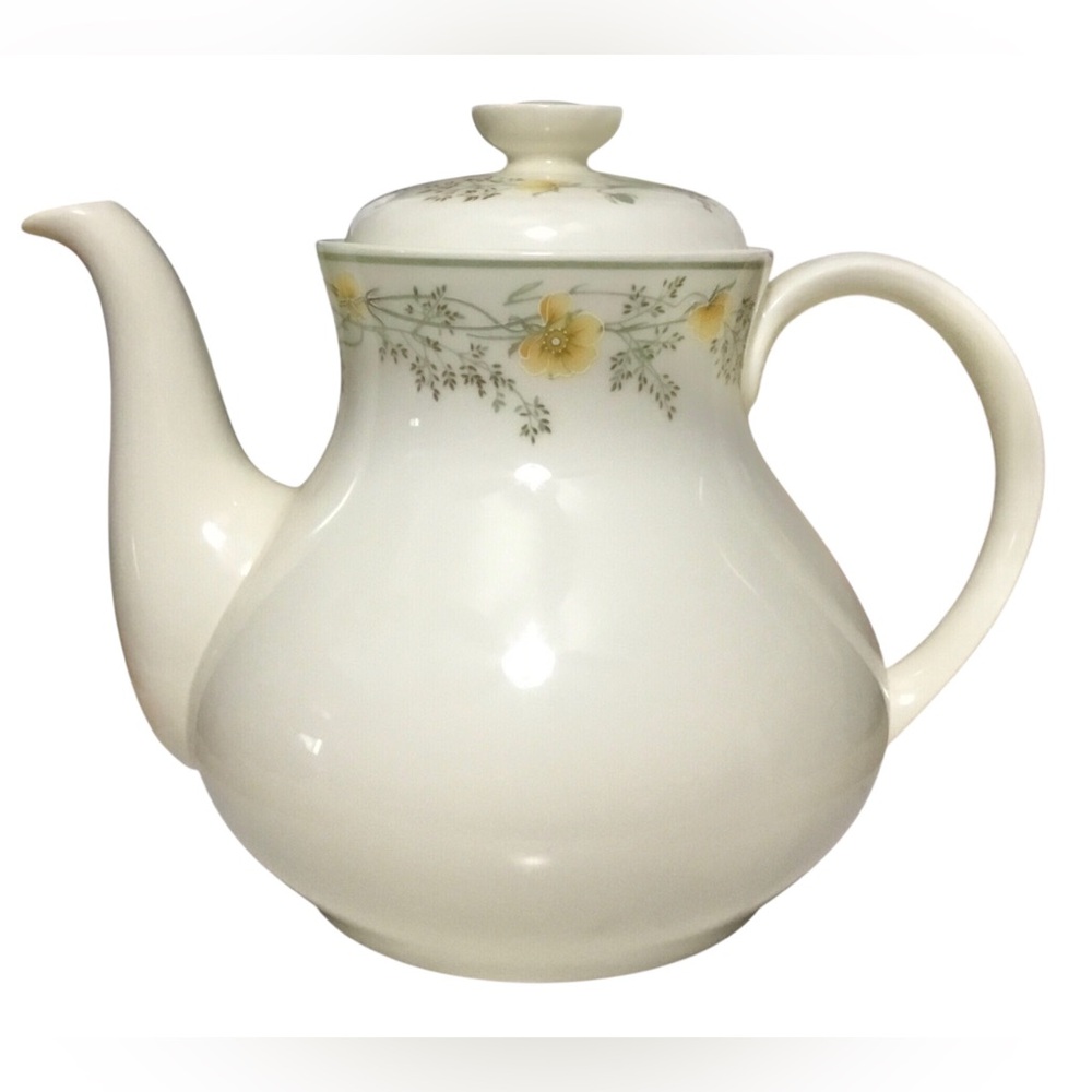Rare Royal Doulton Nicole Pattern Teapot